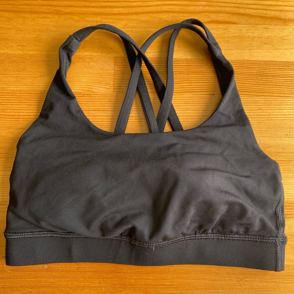 Lululemon Black Energy Sports Bra Moisture-Wicking Comfort